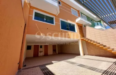 Sobrado à venda no jardim aeroporto, 170 m2, 3 dorms, 4 banheiros e terraço.