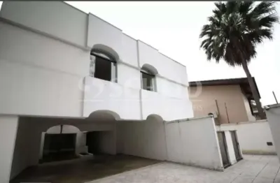Casa com 4 quartos para alugar na Rua Canumá, --, Alto da Boa Vista, São Paulo