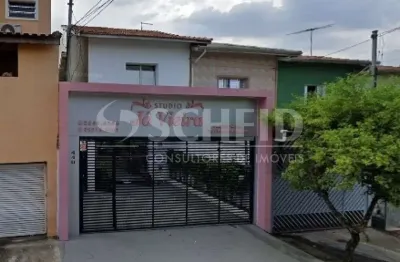 Vende Sobrado Comercial e residencia  02 Dormitórios 02 Salas 03 Banheiros e Edicul.a