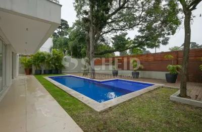 Casa de condomínio no campo belo com 4 quartos sendo 4 suítes 1 master 8 vagas de garagem.
