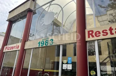 Prédio comercial na santo amaro com 2 banheiros e 2 vagas de garagem.