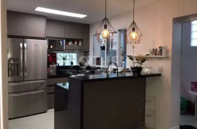 Casa de vila a venda no jardim hípico ,3 quartos  sendo 1 suíte e 02 vagas cobertas