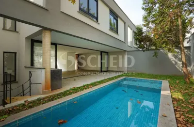 Casa à venda em condomínio no alto da boa vista com 4 quartos sendo suítes