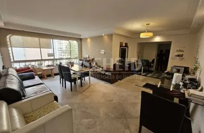 Apartamento no brooklin com 3 quartos sendo 2 suítes e 2 vagas de garagem.