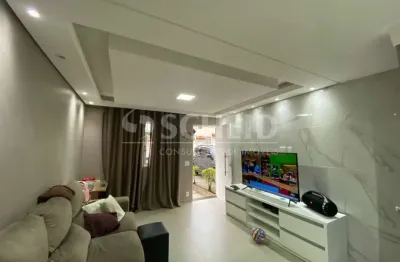 Sobrado reformado 02 dormitórios 01 vaga em condomínio