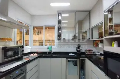 Sobrado novo na região do campo grande 135m2, 3 suítes, sala ampla, 3 vagas de garagem !
