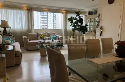 Apto. moema 4 dorm. 1 suites , 2 salas , cozinha planejada, lavanderia,2 vagas, 4 banheiros