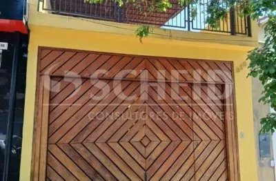 Casa para venda, com 2 dormitórios, 2 vagas de garagem em interlagos.