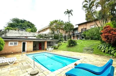 Casa com 5 quartos para alugar na Rua Robélia, --, Jardim Prudência, São Paulo