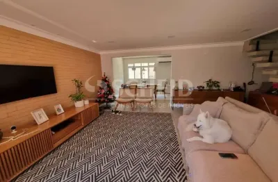 Casa de rua totalmente reformada à venda no brooklin - 150m2, 3 quartos, 2 vagas