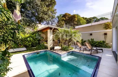 Belíssima casa à venda com 370m² no alto da boa vista com 6 vagas de garagem e 3 quartos