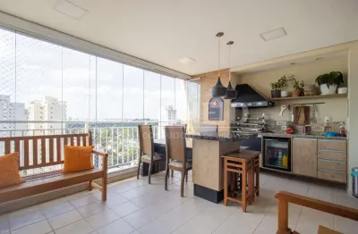 Alto da boa vista . proximo ao metrô. varanda com churrasqueira