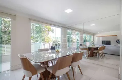 Brooklin casa em condominio com segurança presencial 24horas.