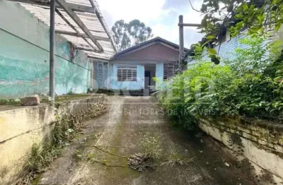 Casa antiga 3 dormitórios - 2 vagas  - próximo a cupecê