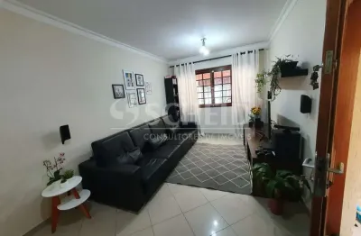 Sobrado no jardim aeroporto 120m² 2 quartos, 2 vagas!