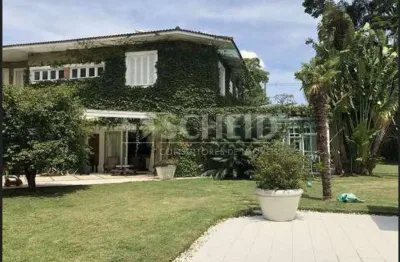 Maravilhosa casa à venda no alto da boa vista, espaçosa e confortável