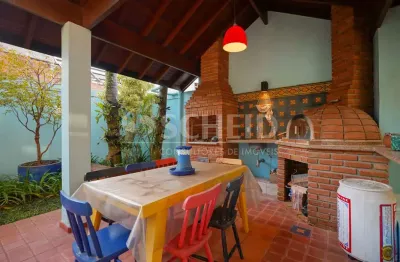 Casa em condomínio fechado com 4 quartos à venda na Rua José Gambarini, --, Alto da Boa Vista, São Paulo