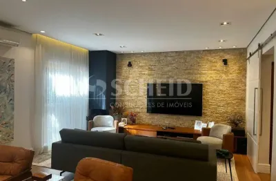 Casa de condomínio no brooklin. área gourmet com churrasqueira  e 5 vagas de garagem