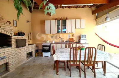 Sobrado a venda de 242,00m² útil, com 3 quartos, no jardim prudência !