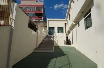 Rédio comercial com 400 metros quadrados de área útil na região de interlagos.