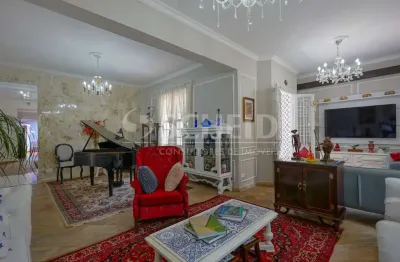 Sobrado mobiliado com 5 quartos sendo duas suítes no alto da boa vista.