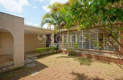Casa térrea no brooklin com3 quartos 3 banheiros e 6 vagas de garagem!!