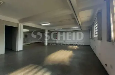 Prédio comercial para locação - 4 andares - 700m2 de área total - 6 banheiros - 6 vagas