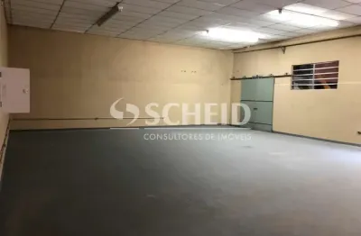 Prédio comercial para locação na região do jurubatuba com 833 m2 util.