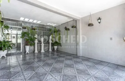 Casa á venda na vila mascote com 283m², 4 quartos sendo 2 suítes, 2 vagas.