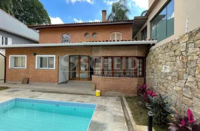 Casa no alto da boa vista, com piscina e área gourmet , e 4 quartos