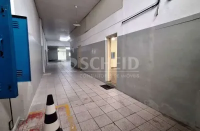 Barracão / Galpão / Depósito com 6 salas para alugar na Rua Fernandes Moreira, --, Chácara Santo Antônio, São Paulo