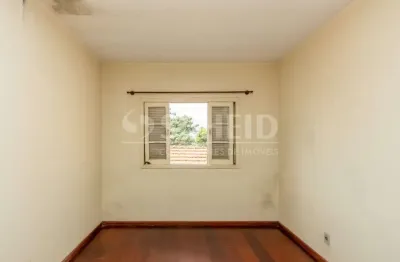 Sobrado á venda no campo belo com 112m², 2 quartos, 2 vagas.