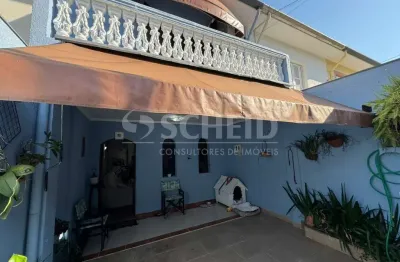 Sobrado de vila em rua fechada com 140m2 - 3 dorms - 2 sacadas - próximo ao colégio santa maria
