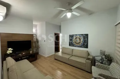 Casa térrea com frente para duas ruas - 3 dorms - 1 suíte - 3 vagas