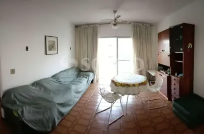 Apartamento no Guarujá, na Praia da Enseada com 2 Quartos e 1 Vaga