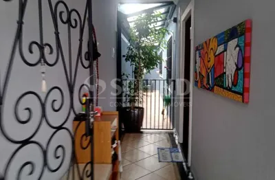Maravilhoso sobrado a venda com 121m2 no campo grande