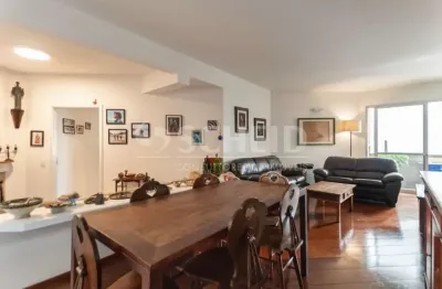 Apartamento á venda no brooklin com 150m², 3 quartos sendo 1 suíte, 1 vaga.