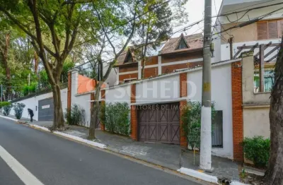 Casa á venda em moema -  362m² - 4 dormitórios - 1 suíte -  3 banheiros - 5 vagas