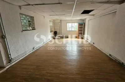 Sobrado comercial com muito espaço em 177m2, excelente localização no campo grande