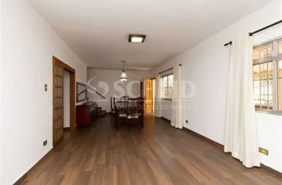 Casa com 5 quartos para alugar na Rua Job Lane, --, Jardim Petrópolis, São Paulo