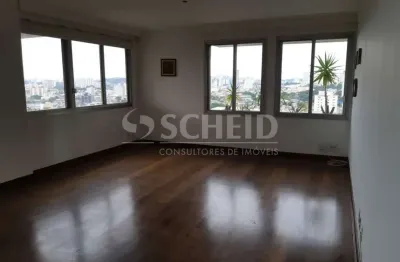 Apartamento em andar alto com 4 suítes e vista para o golf club