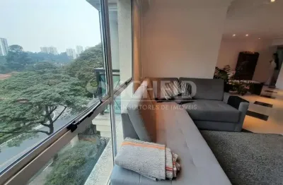 Apartamento no alto da boa vista , com 168m2, com 03 quartos, sendo 02 suítes, 04 vagas