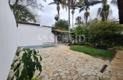 Ampla casa com 4 quartos, piscina e jardim no alto da boa vista!