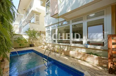 Casa em condomínio fechado com 4 quartos para alugar na Rua Marcondésia, --, Chácara Monte Alegre, São Paulo