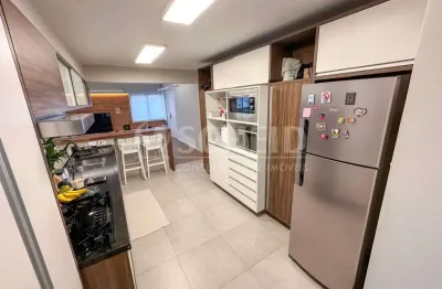 Apartamento reformado à venda em moema pássaros (vila uberabinha)  120m²  ao lado do colégio móbile
