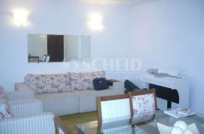 Casa com 4 quartos, 3 banheiros localizada na região do jabaquara.