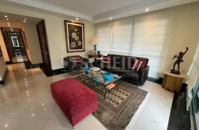 Requinte e sofisticação neste apartamento reformado no melhor de moema