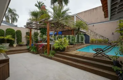 Casa com 3 quartos à venda na Rua Arapixi, --, Chácara Monte Alegre, São Paulo