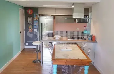 Venda apartamento com 3 dormitórios, suíte, cozinha americana, varanda, condomínio clube, 02 vagas!!