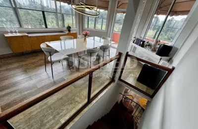 Cobertura duplex reformada à venda de 220 m² no condomínio villas de são paulo